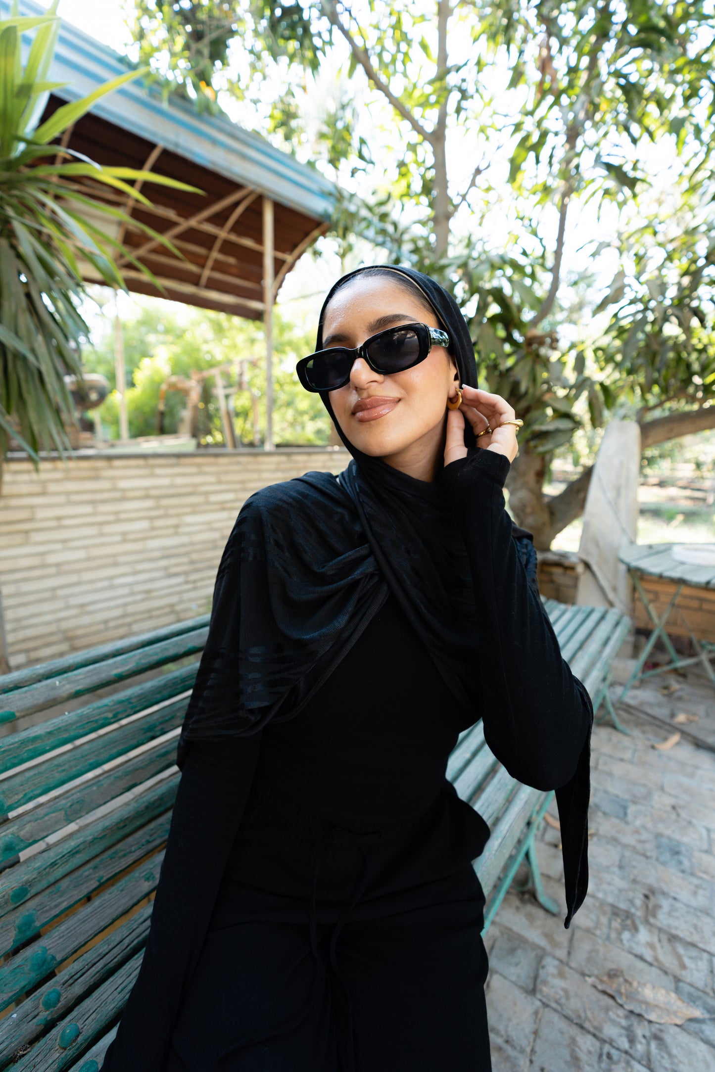 Linoire Black