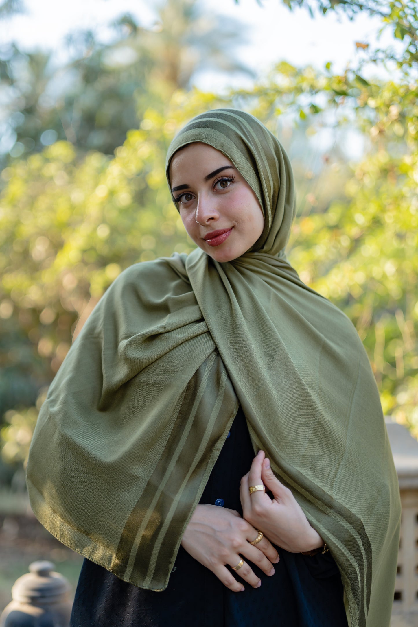 Olive Petals Lines