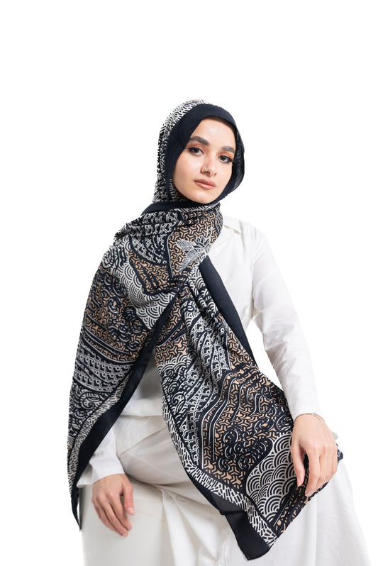 Chic Contrast in Model