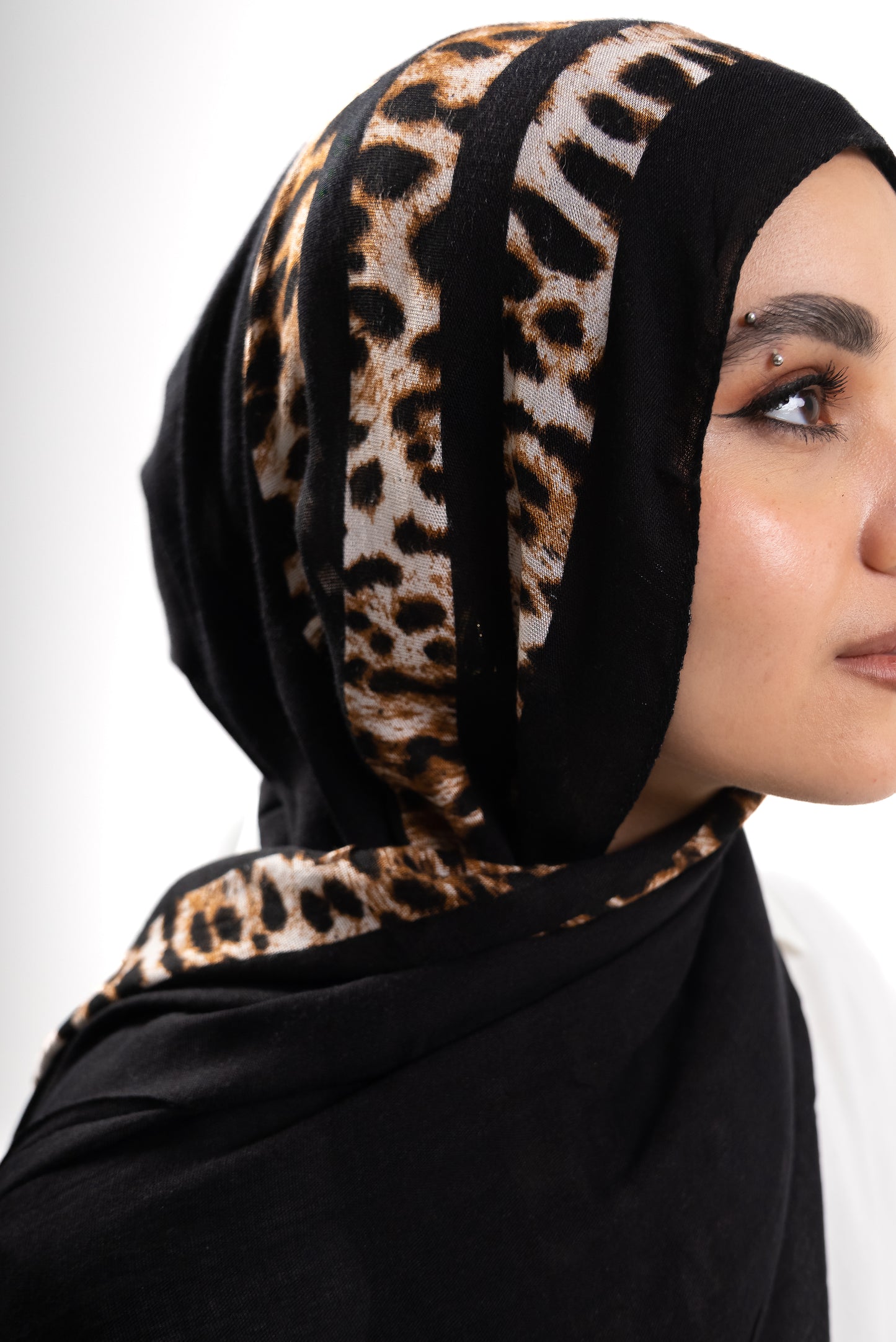 leopard Lines Black